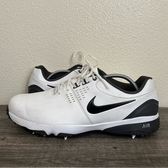 Women’s Nike Leather Golf Spike Shoe White Black Swoosh Size 8.5W 628534-101 - Picture 2 of 8